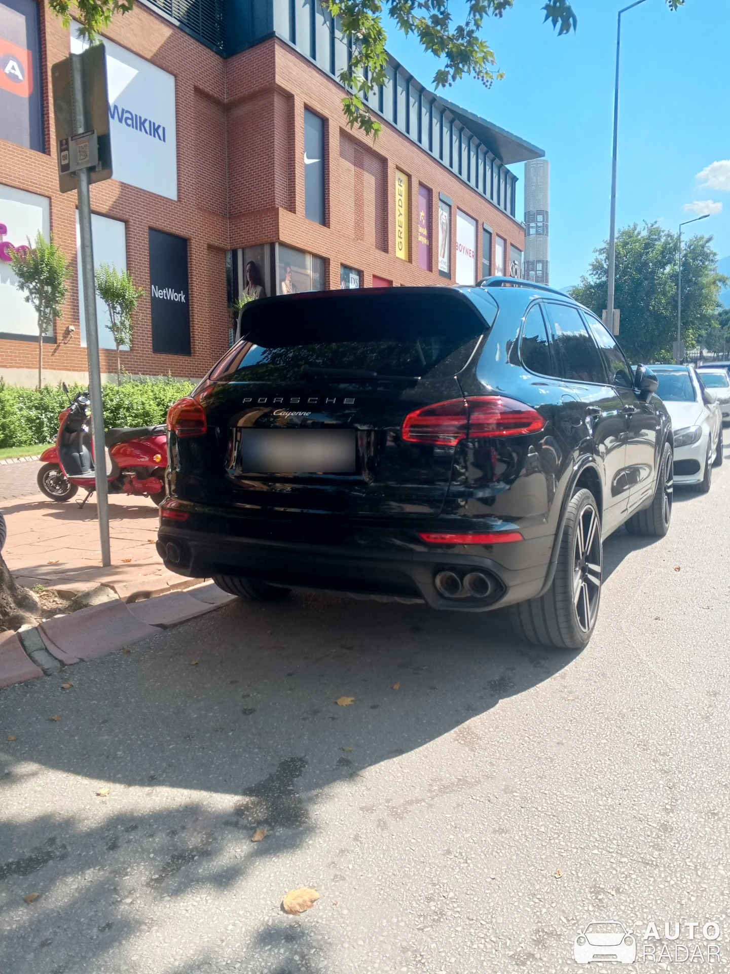 Porsche Cayenne Diesel spotted in Pamukkale