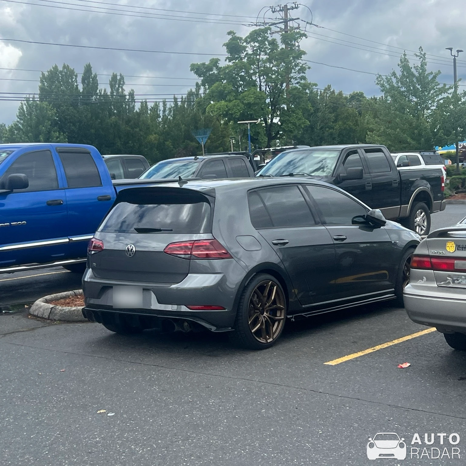 Volkswagen Golf VII R400 spotted in Gresham