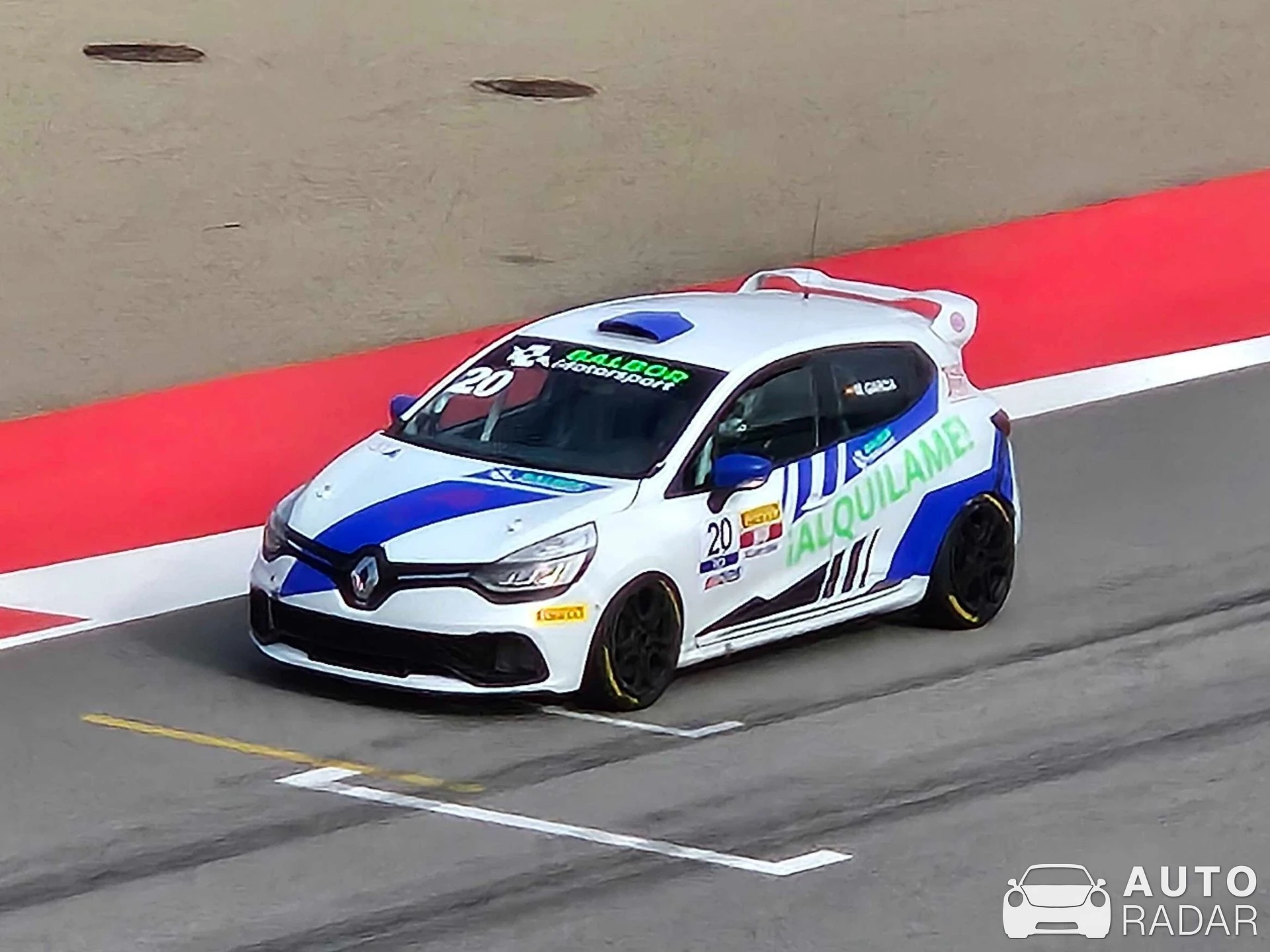 Renault Clio RS Cup IV spotted in Alcañiz
