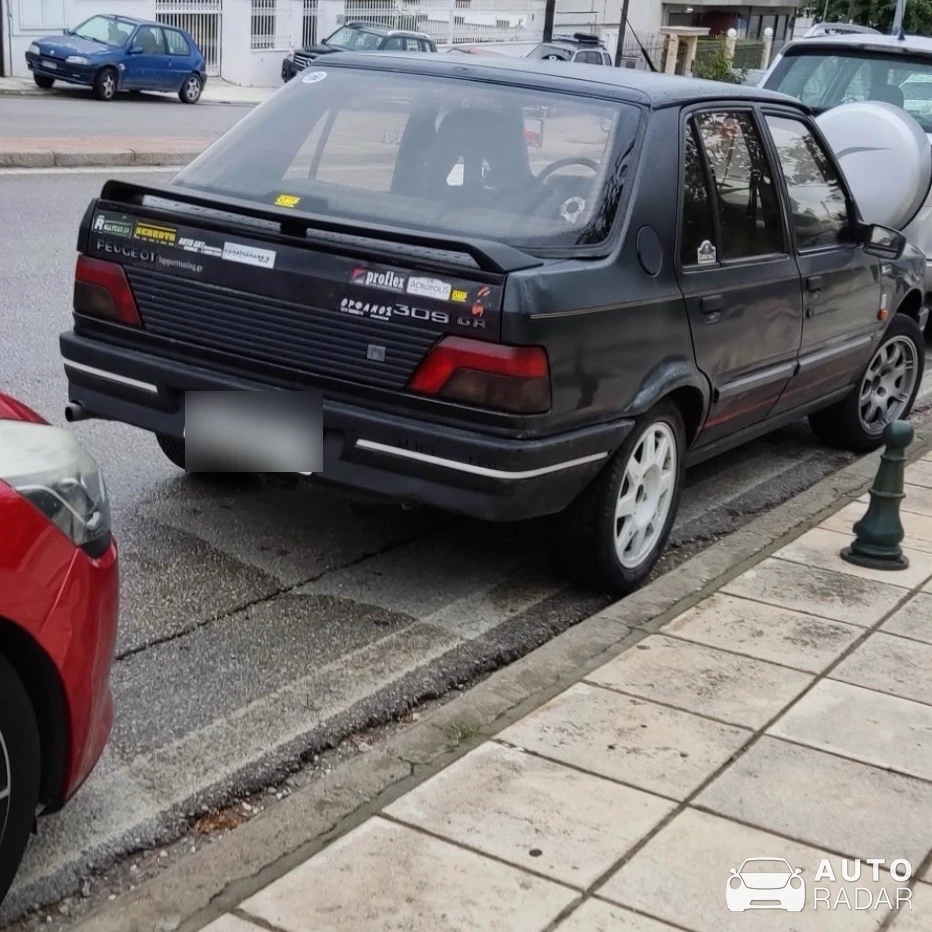 Peugeot 309 spotted in Oraiokastro