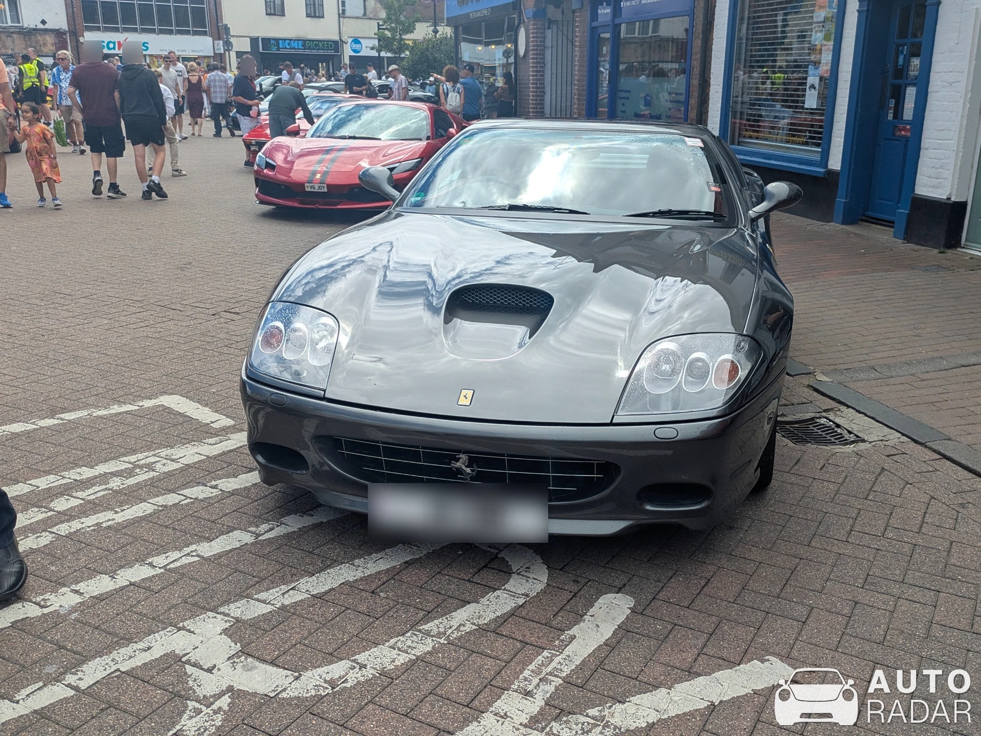 Ferrari 575M Superamerica spotted in Chesham