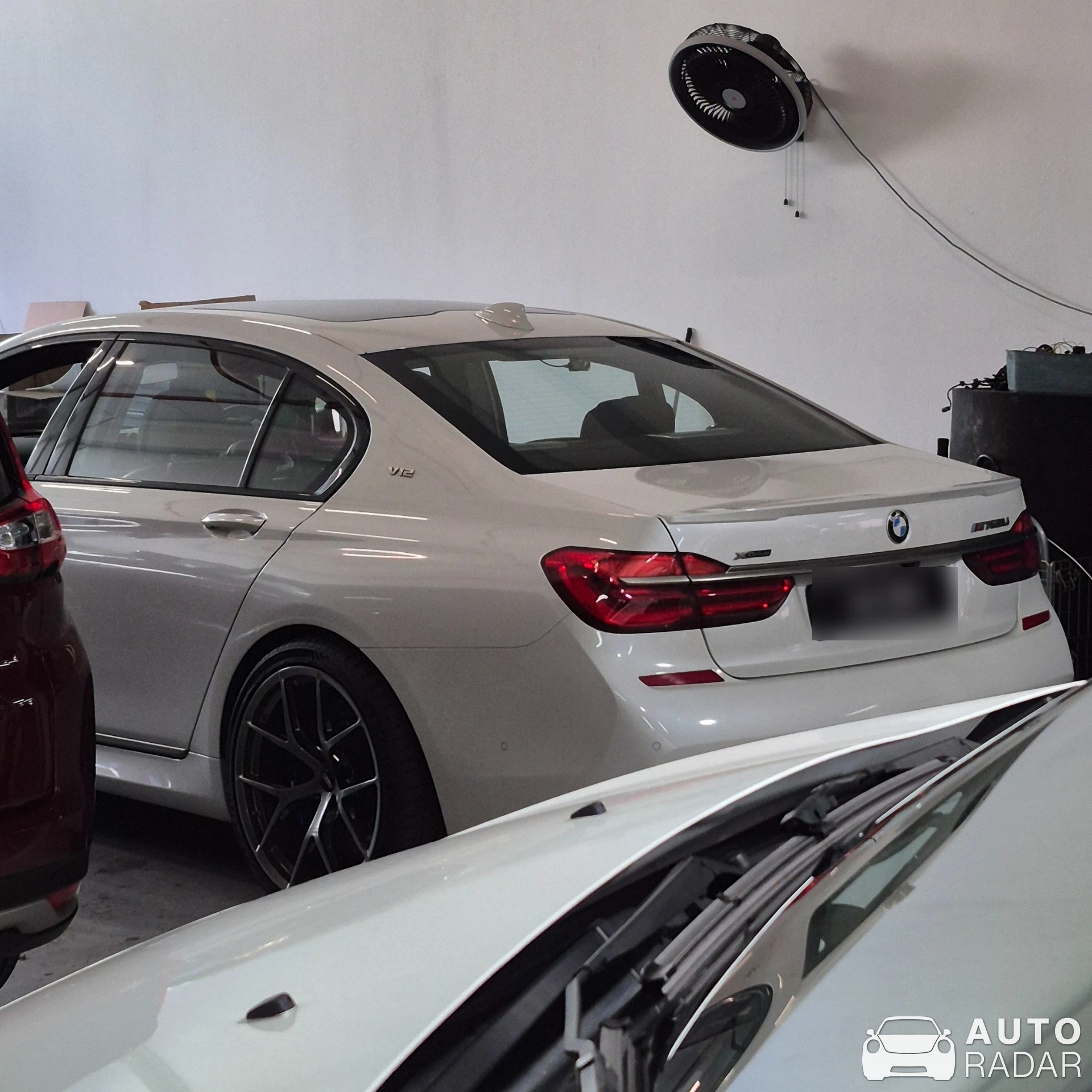 BMW M760Li xDrive spotted in Singapore