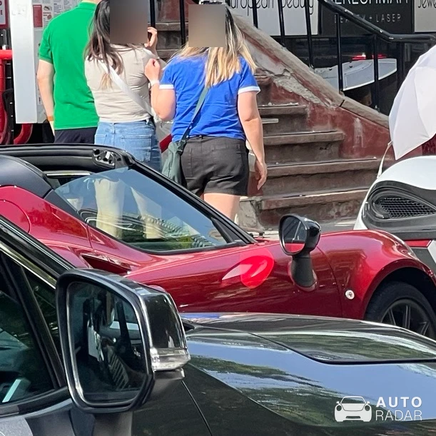 Alfa Romeo 4C Spider spotted in Toronto