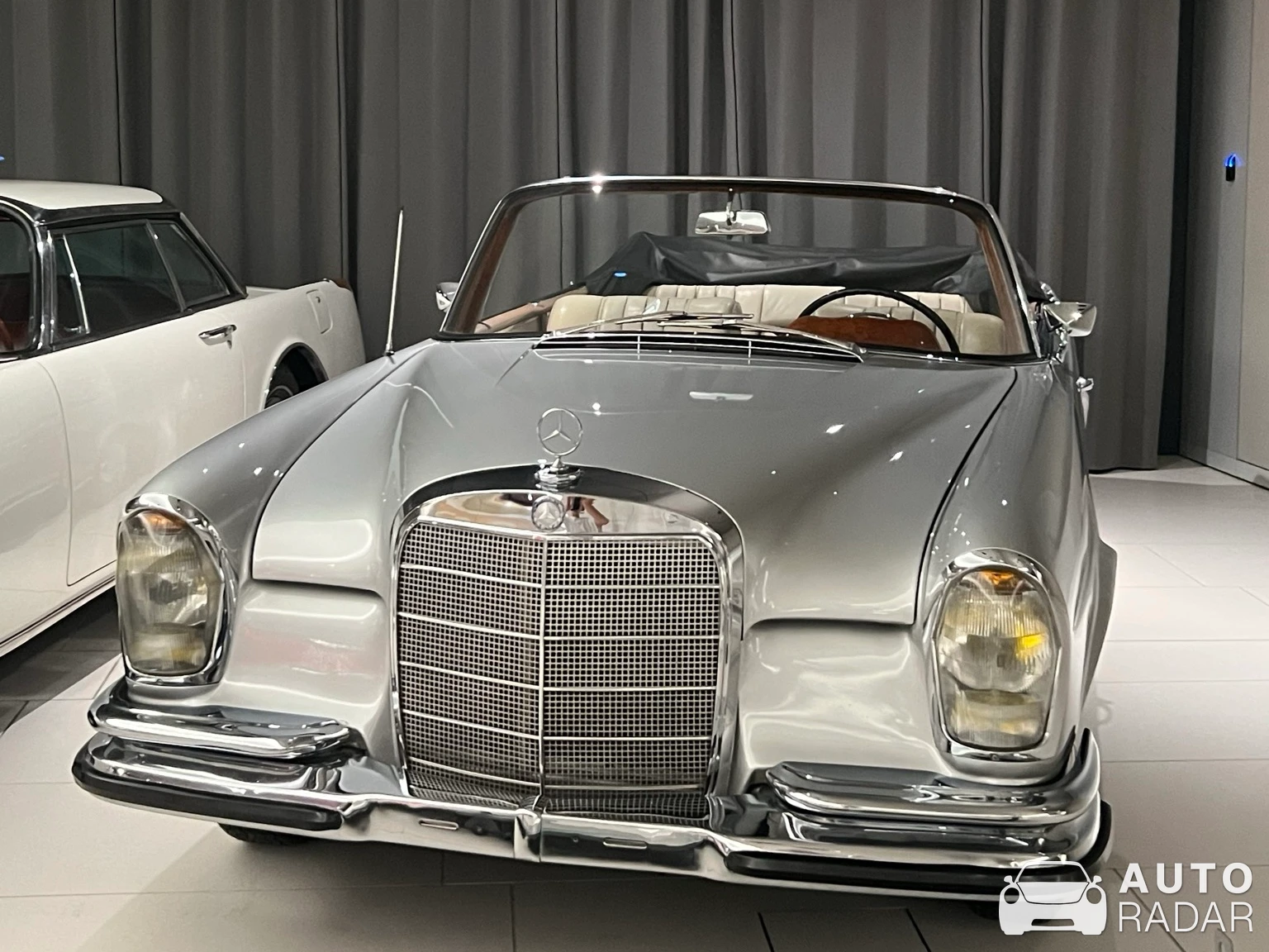 Mercedes-Benz W111 spotted in Monaco