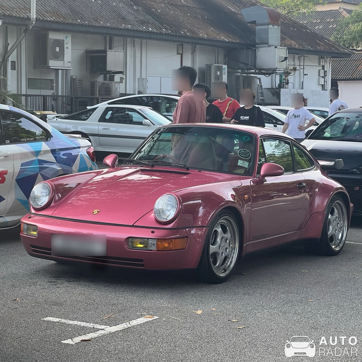Porsche 964 Turbo 3.3 spotted in Singapore