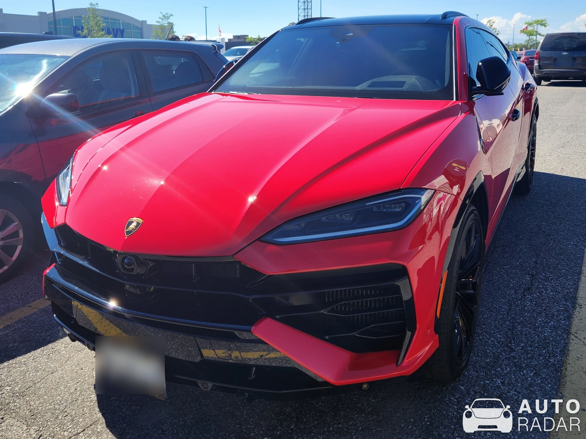 Lamborghini Urus Performante spotted in Toronto