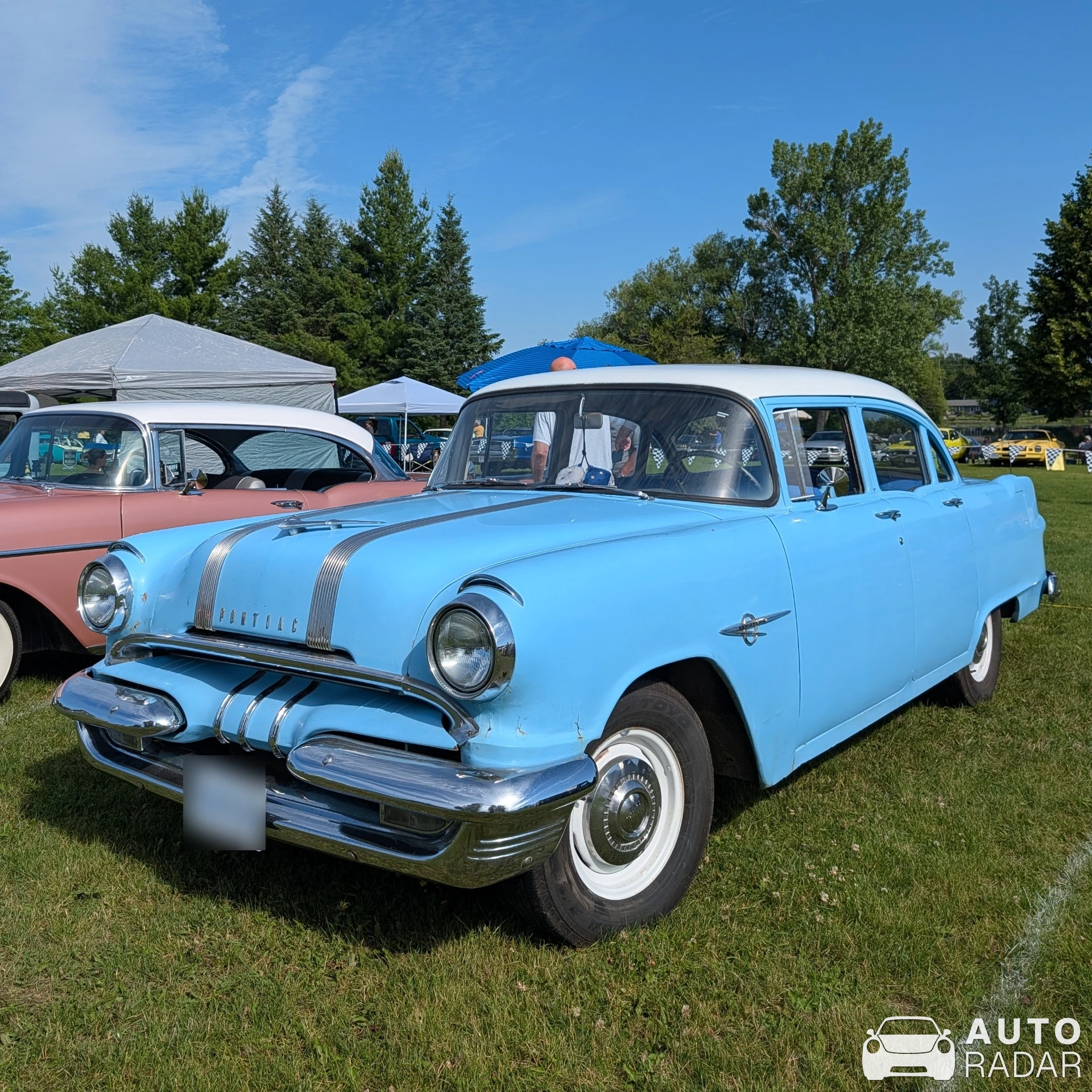 Pontiac Chieftain spotted in Merrickville