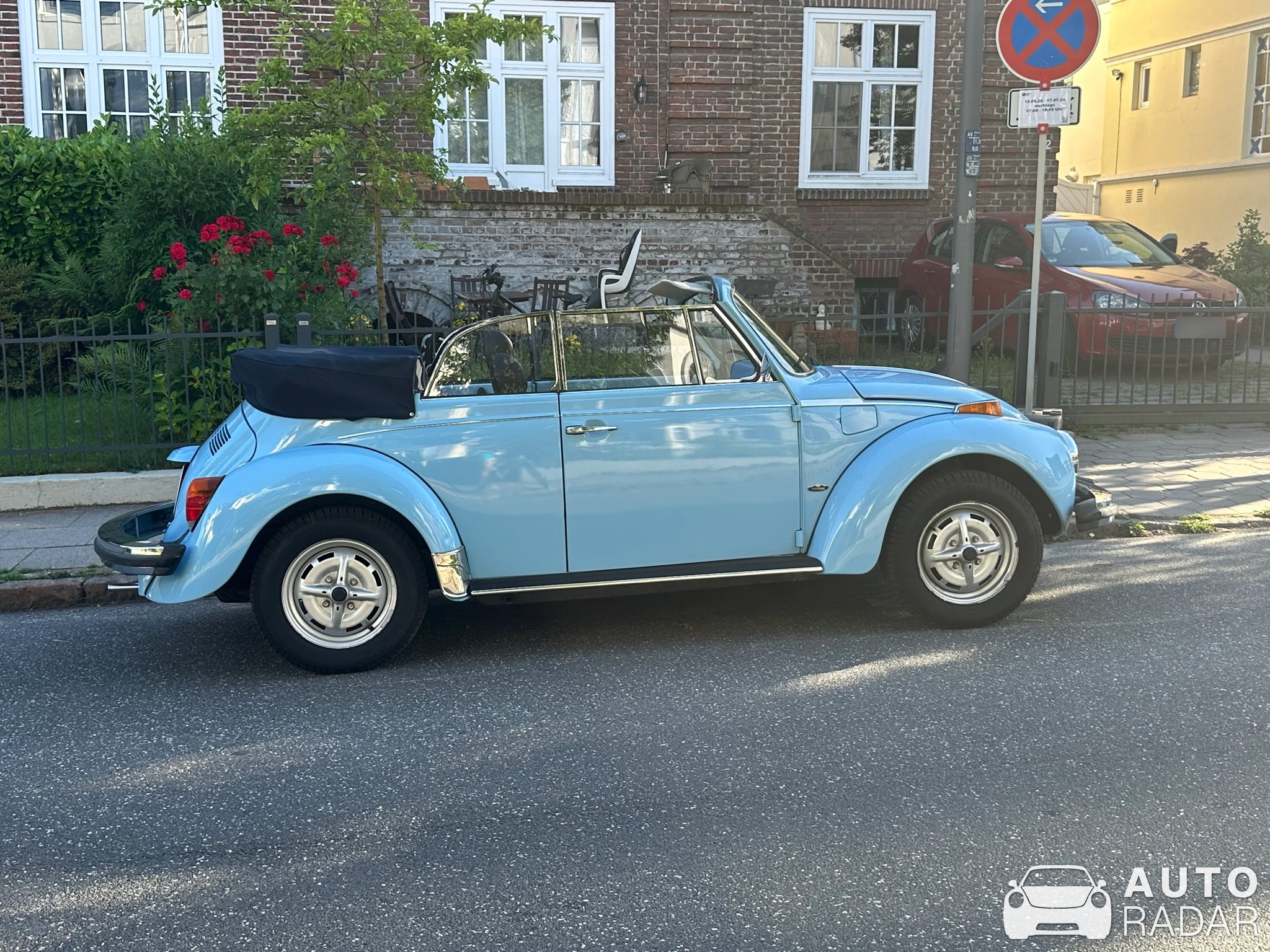 Volkswagen Beetle Convertible spotted in Tornesch