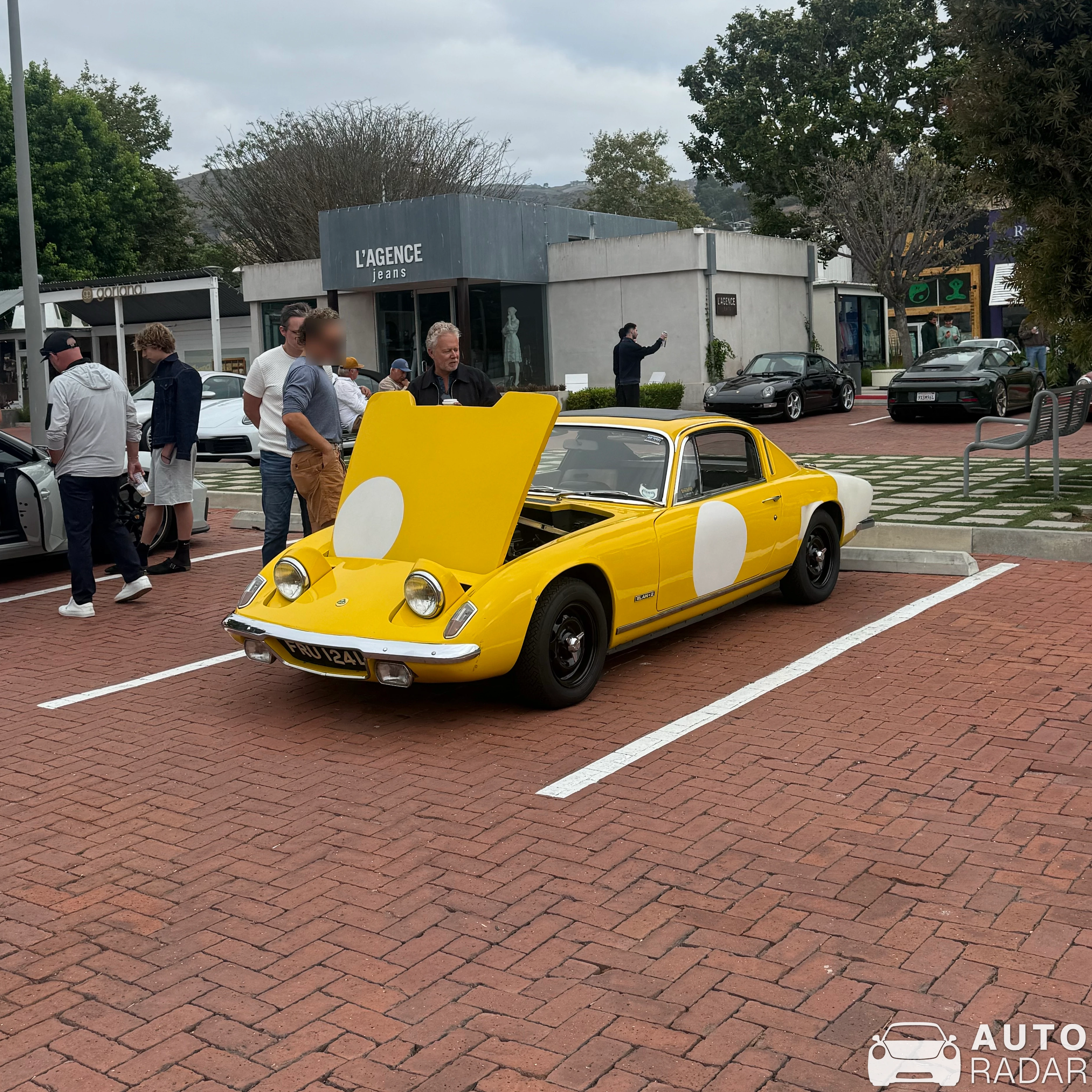 Lotus Elise S1 GT4 spotted in Malibu