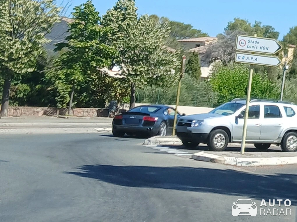 Audi R8 V10 spotted in Saint-Raphaël