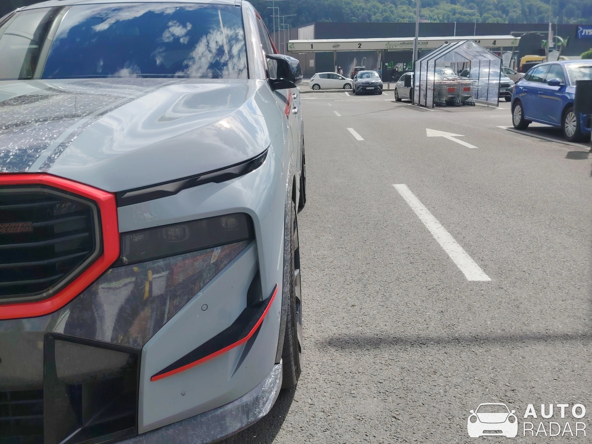 BMW XM G09 Label Red spotted in Piatra-Neamț