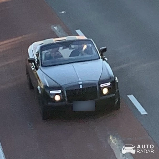 Rolls-Royce Phantom Drophead Coupé spotted in Isleworth