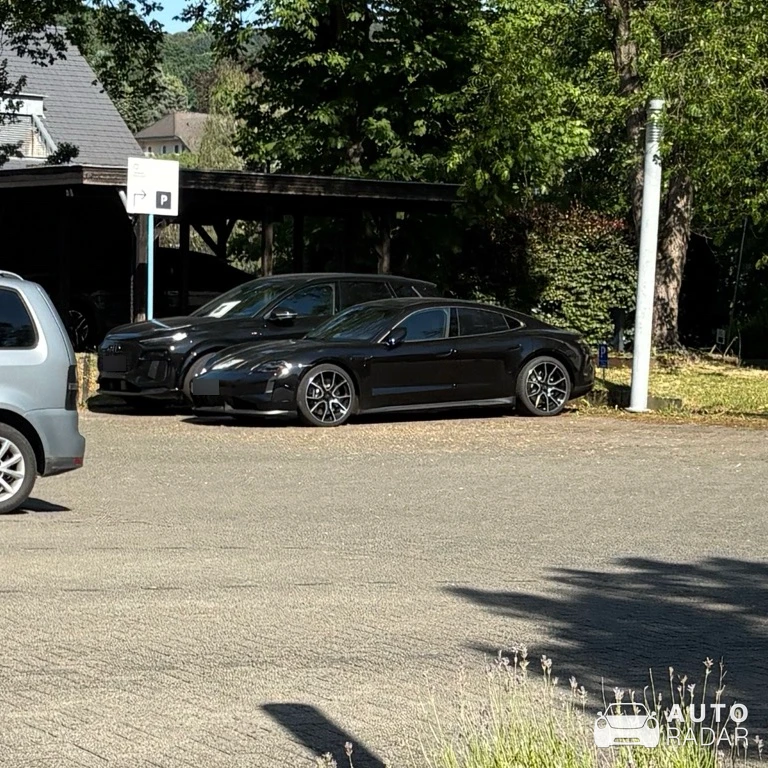 Porsche Taycan Black Edition spotted in Bad Honnef