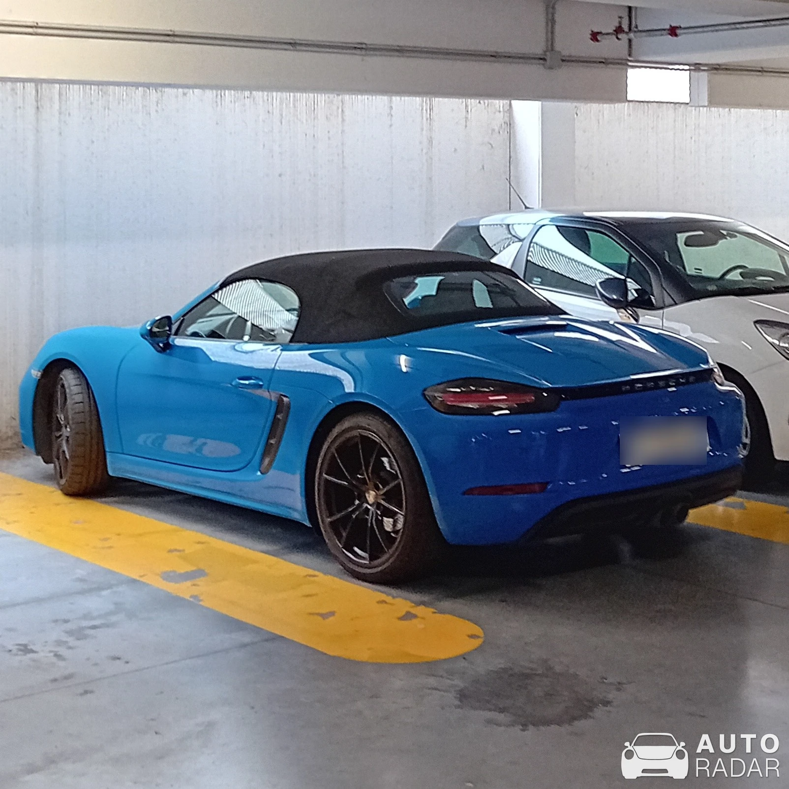 Porsche 718 Boxster spotted in Modena