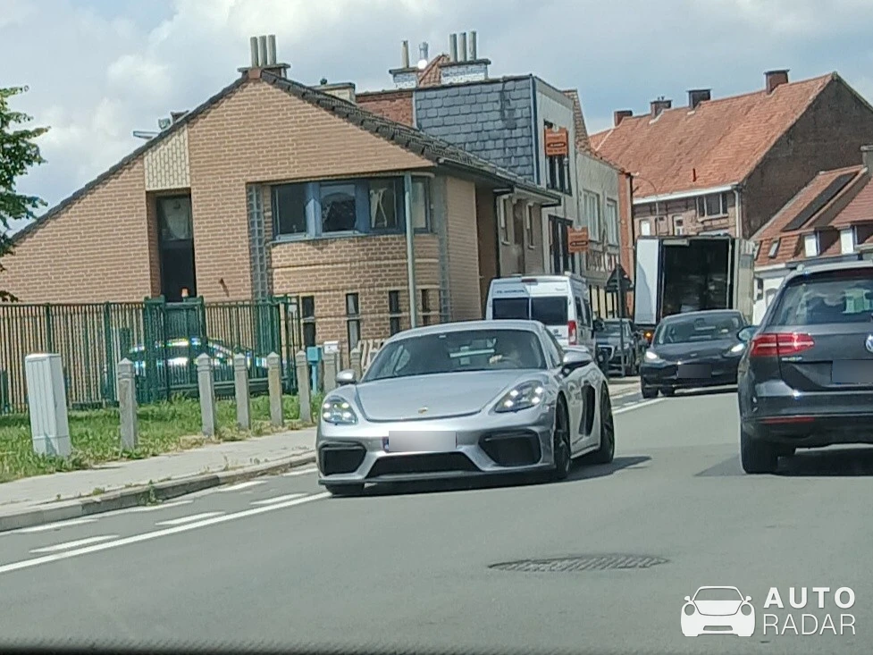 Porsche 718 Cayman GT4 spotted in Torhout