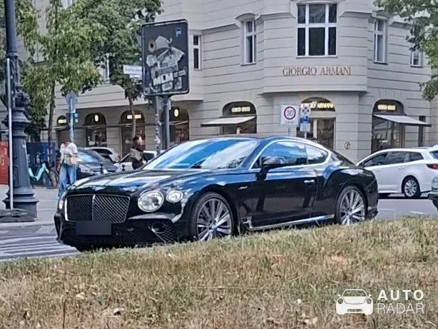 Bentley Continental GT spotted in Berlin