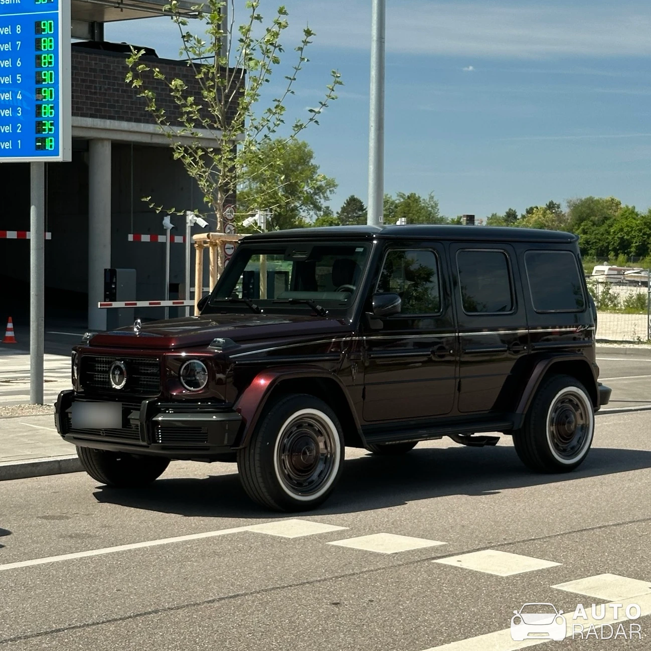 Mercedes-AMG G 63 Carlex Rubino Vintage 1 of 7 spotted in München