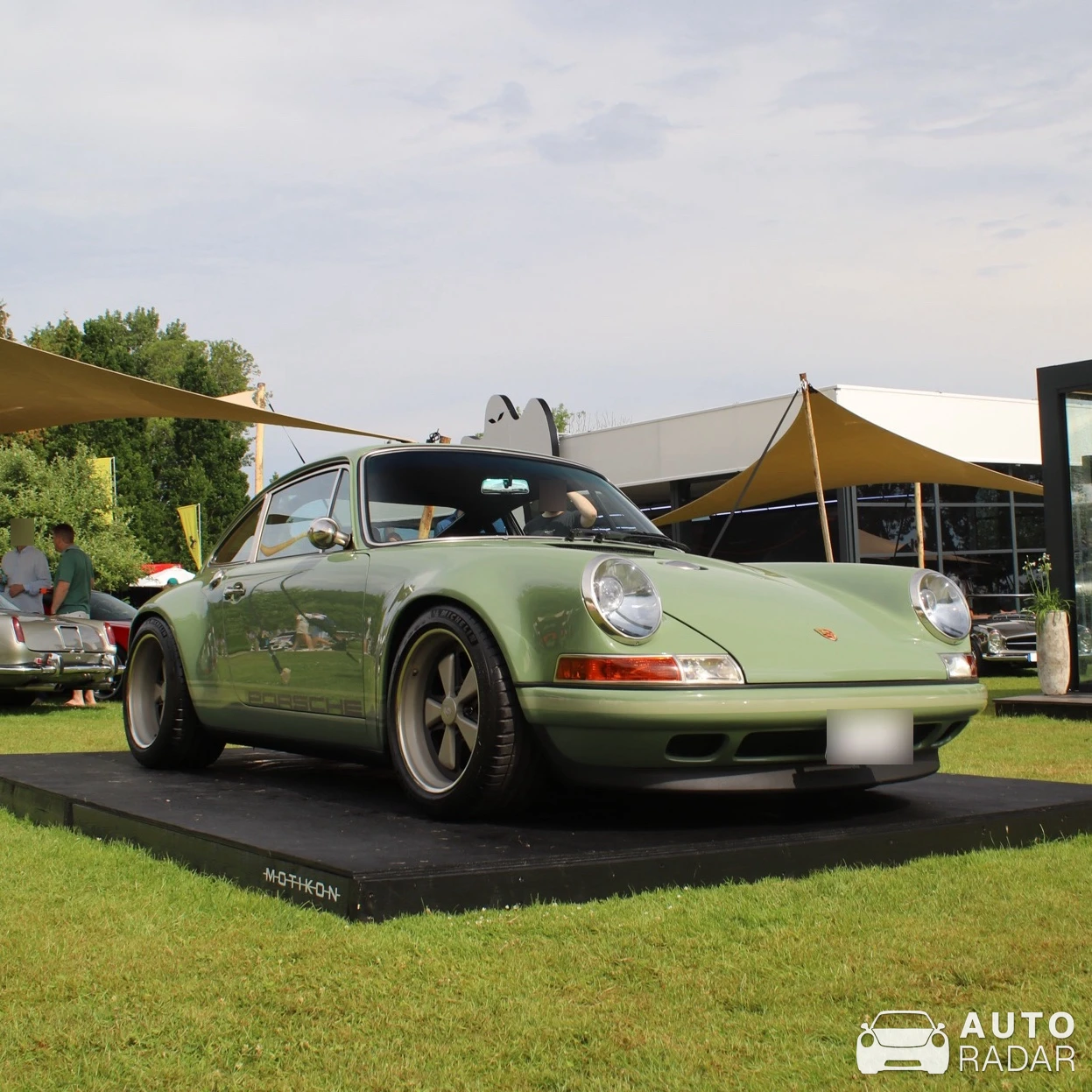 Singer 911 spotted in Båstad