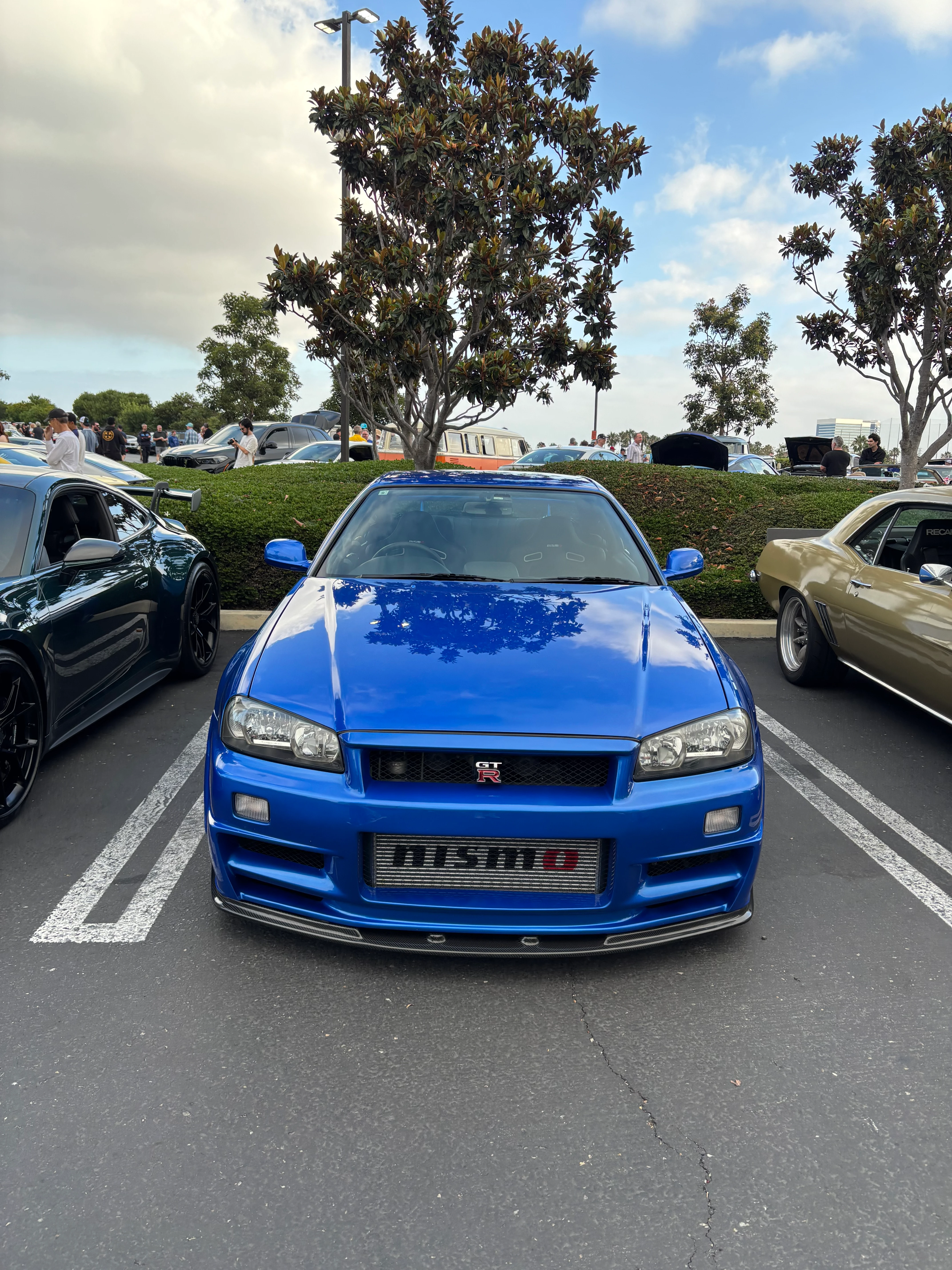 Nissan Skyline R34 GT-R V-Spec II spotted in El Segundo