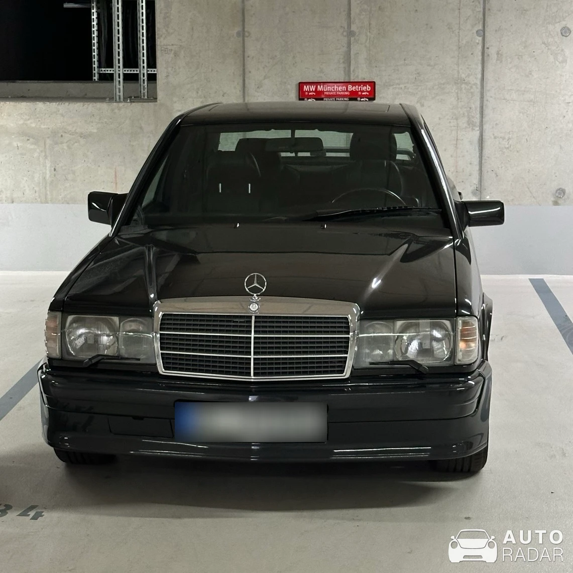 Mercedes-Benz 190E spotted in München