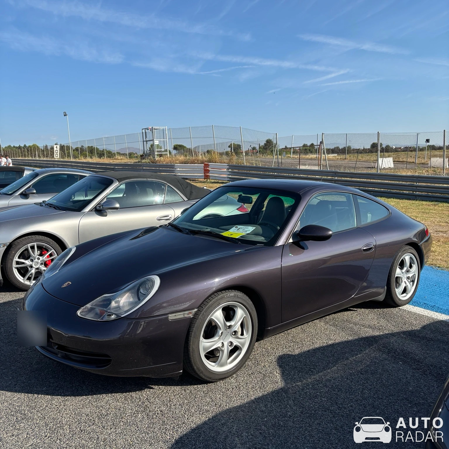 Porsche 996 Carrera 4 spotted in San Sebastián de los Reyes