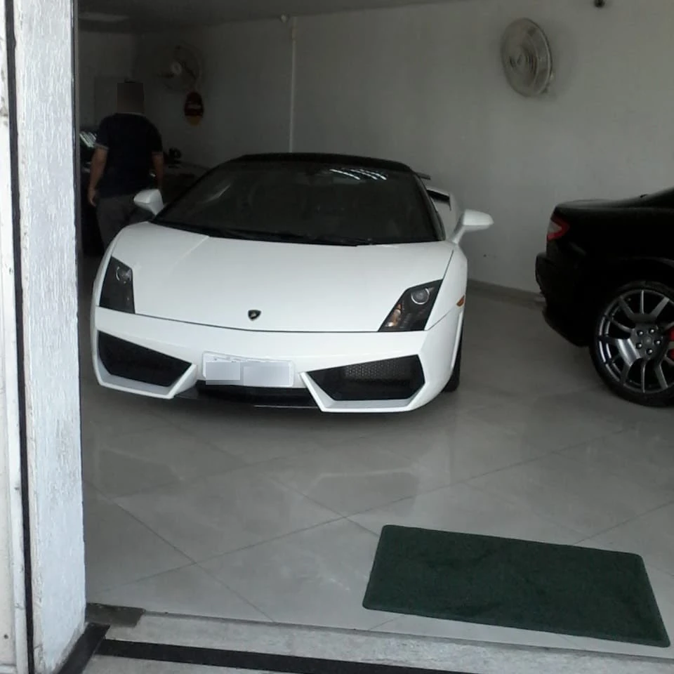 Lamborghini Gallardo LP560-4 Spyder spotted in Cotia, Brasil