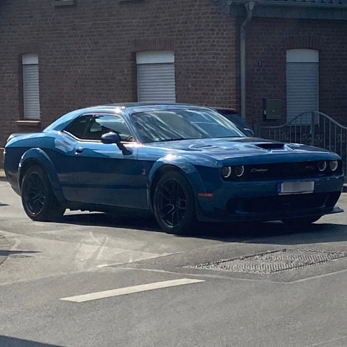 dodge Challenger, SRT Hellcat spotted in Schwalmtal, Deutschland