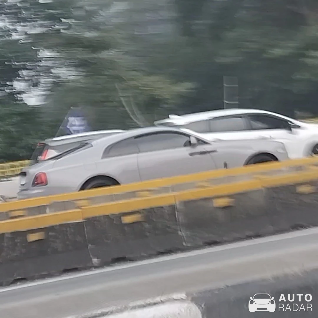 Rolls-Royce Wraith Black Badge spotted in Kota Jakarta Pusat, Indonesia