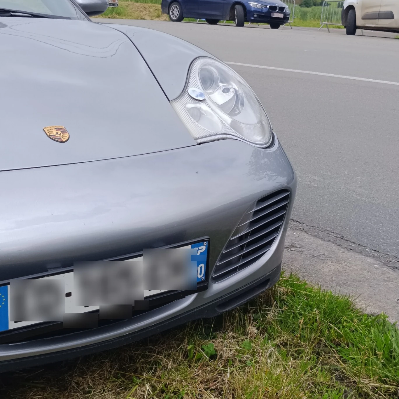 Porsche 996 Carrera spotted in Anhée, Belgique