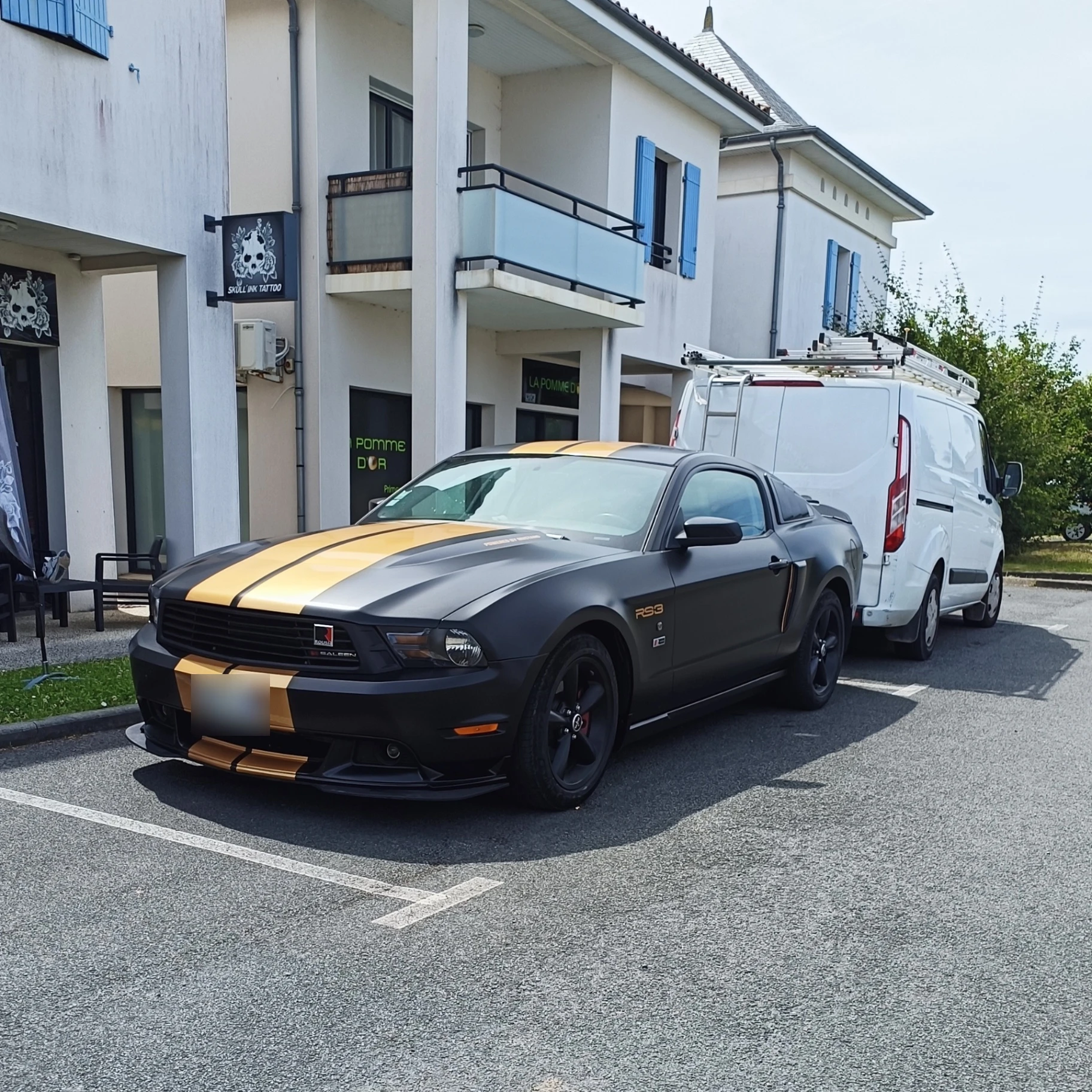 Ford Mustang spotted in Nieul-sur-Mer, France