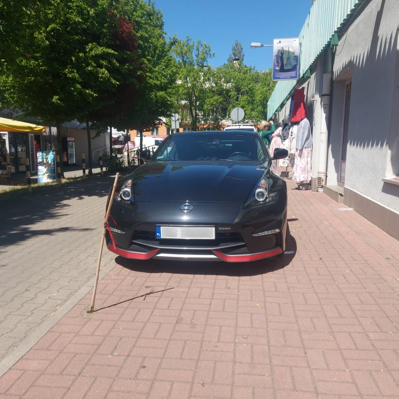 Nissan 370Z Nismo spotted in Łódź, Polska