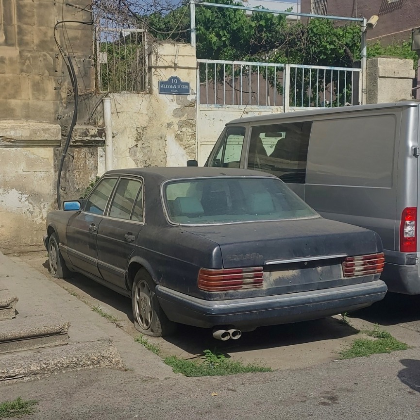 Mercedes-Benz 500 SEL