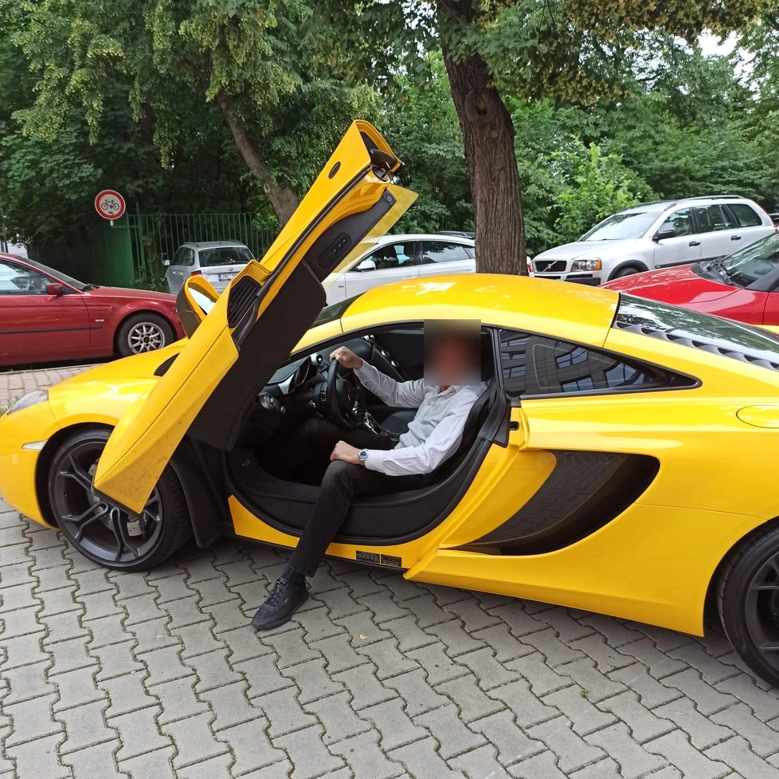 McLaren 12C spotted in Corigliano, Italy
