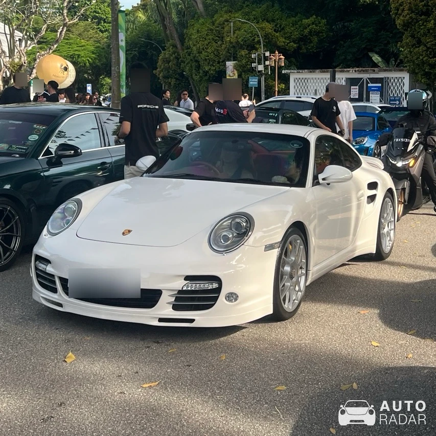 Porsche 997 Turbo S spotted in Singapore