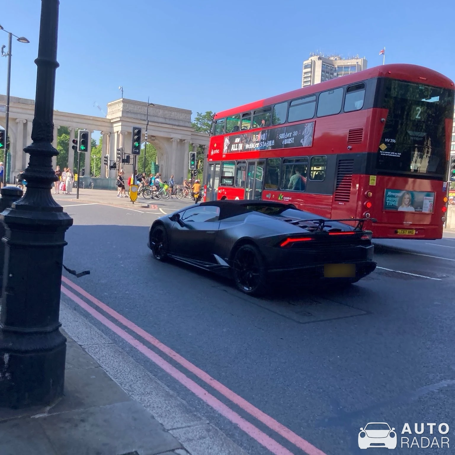 Lamborghini Huracán LP610-4 Spyder spotted in Lille