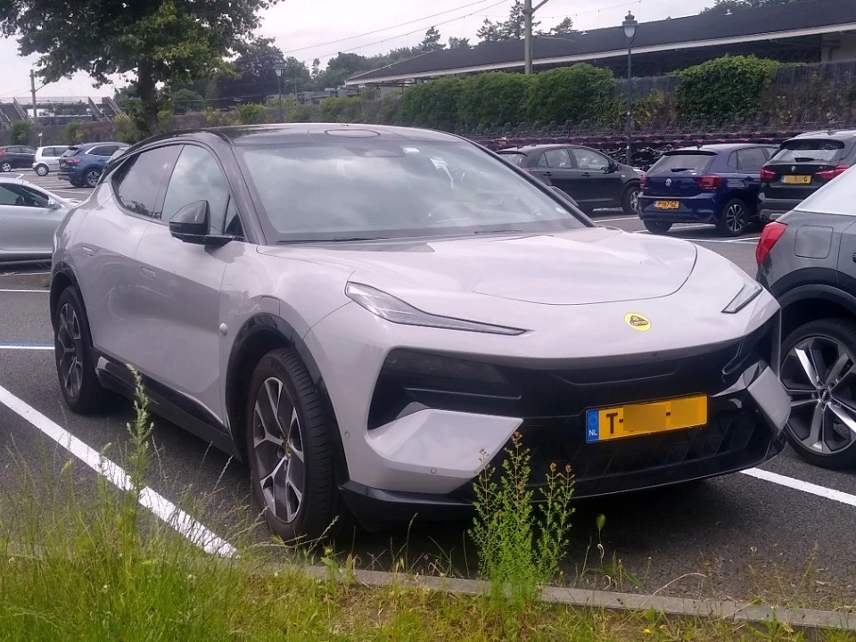 Lotus Eletre spotted in Bilthoven, Nederland