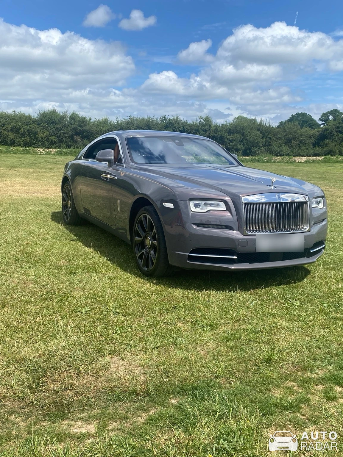 Rolls-Royce Wraith Spofec spotted in Alton