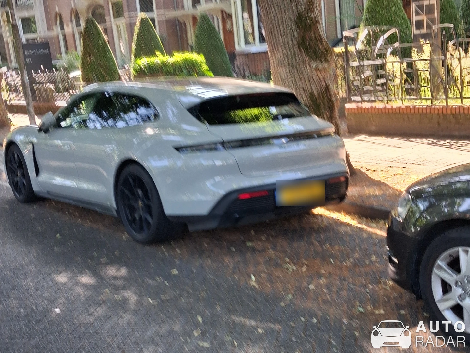 Porsche Taycan Cross Turismo MkI spotted in Heteren