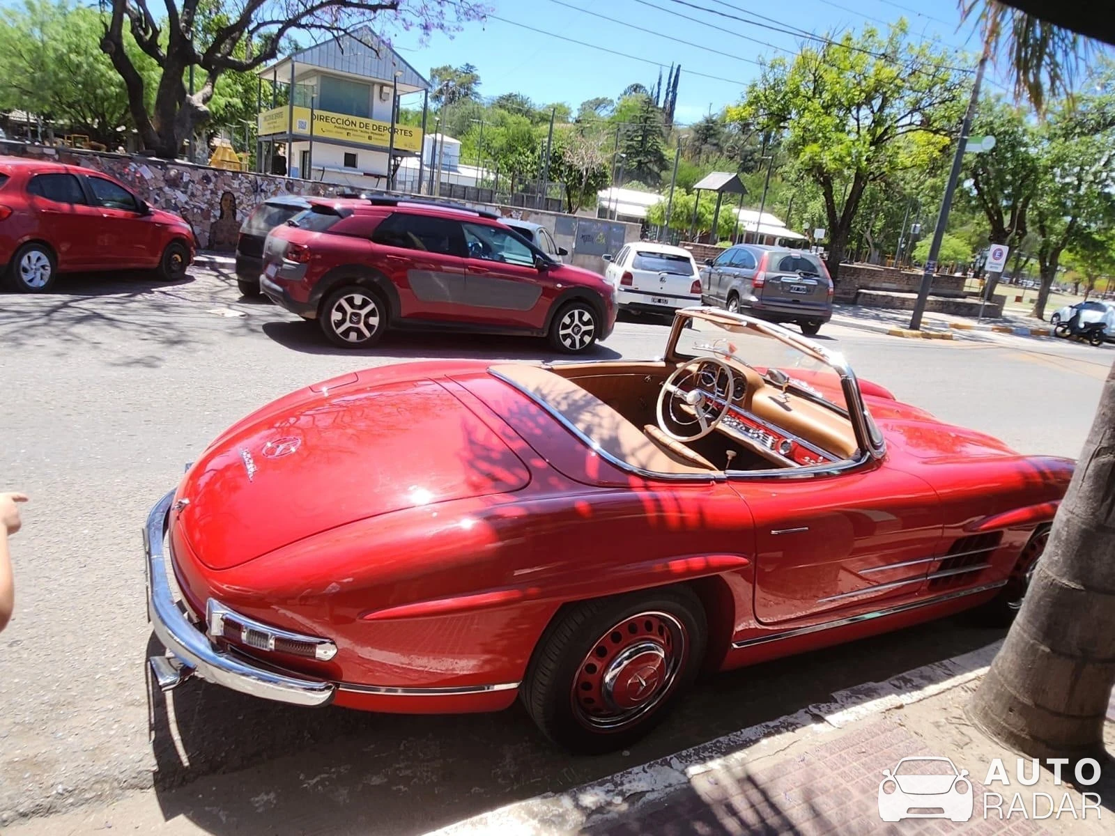 Mercedes-Benz 300SL Roadster spotted in Córdoba