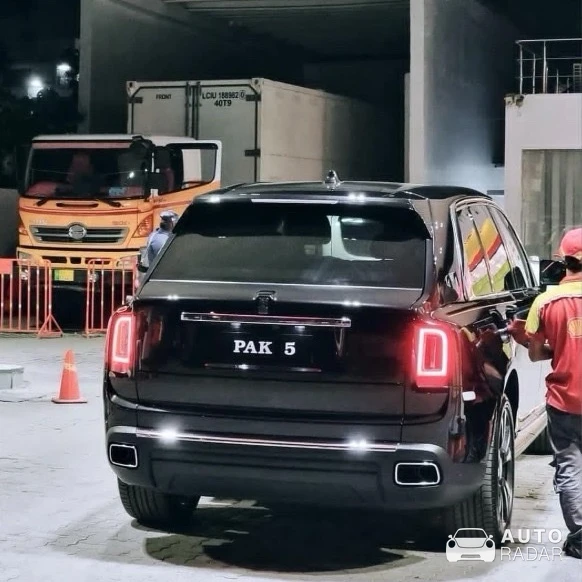 Rolls-Royce Cullinan spotted in Islamabad