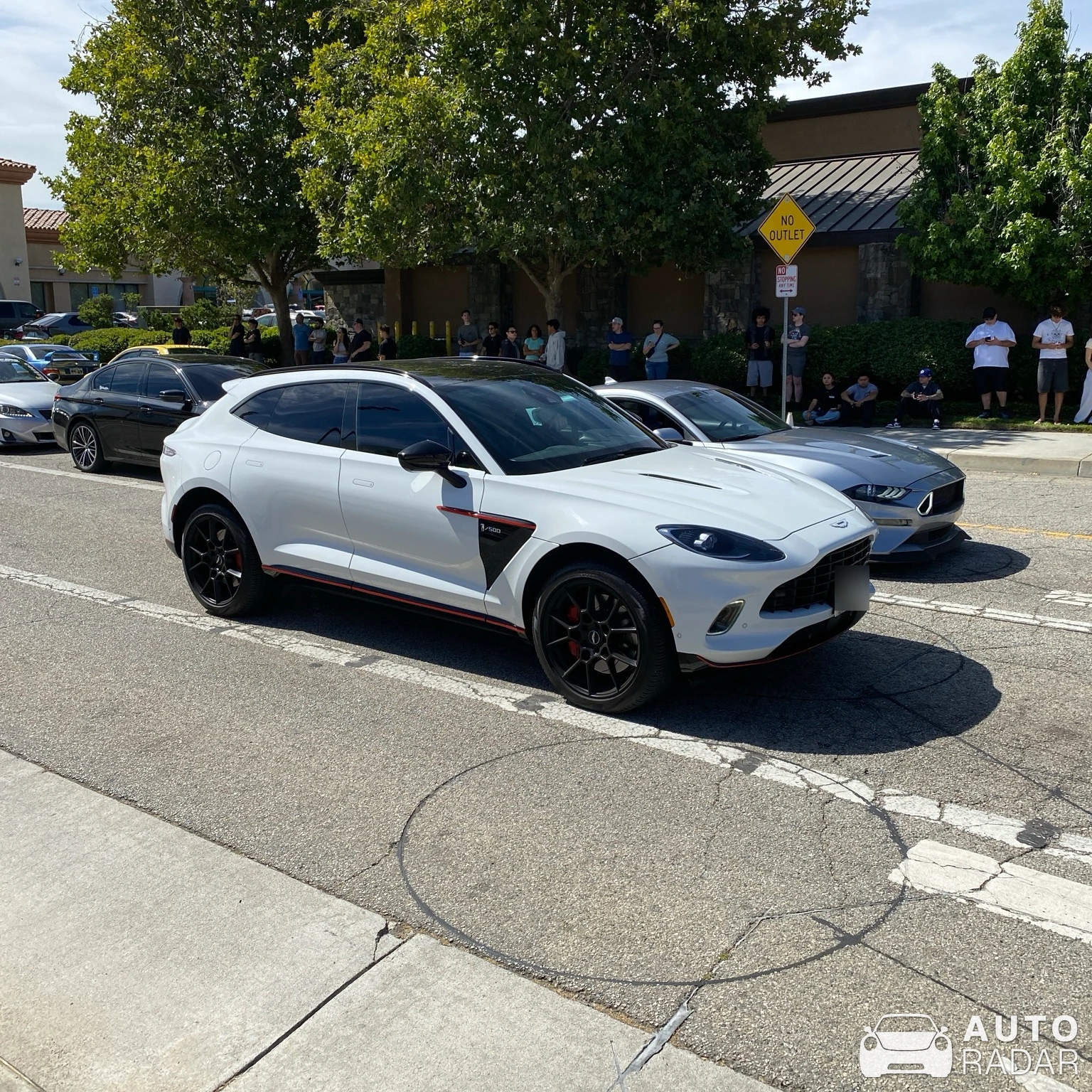 Aston Martin DBX 1913 Edition 1/500 spotted in Santa Clarita