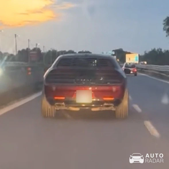 Dodge Challenger spotted in Foggia