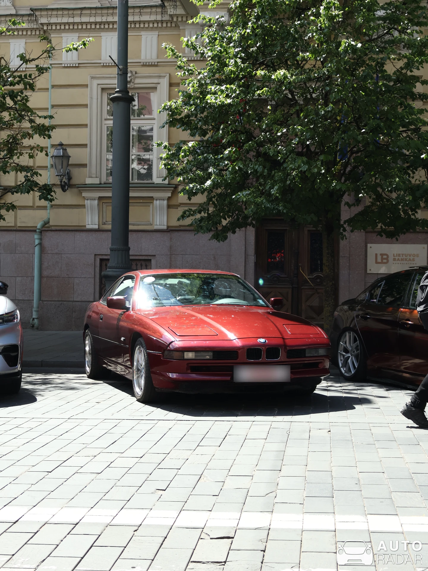 BMW 8 Series E31 spotted in Vilnius