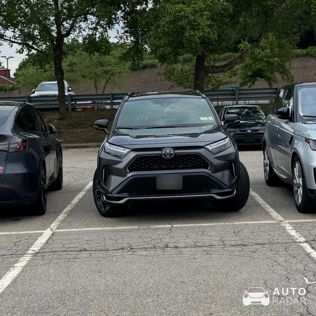 Toyota Rav4 spotted in Woodbury