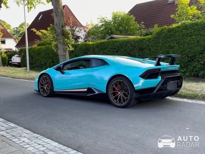 Lamborghini Huracán LP640-4 Performante spotted in Bremen