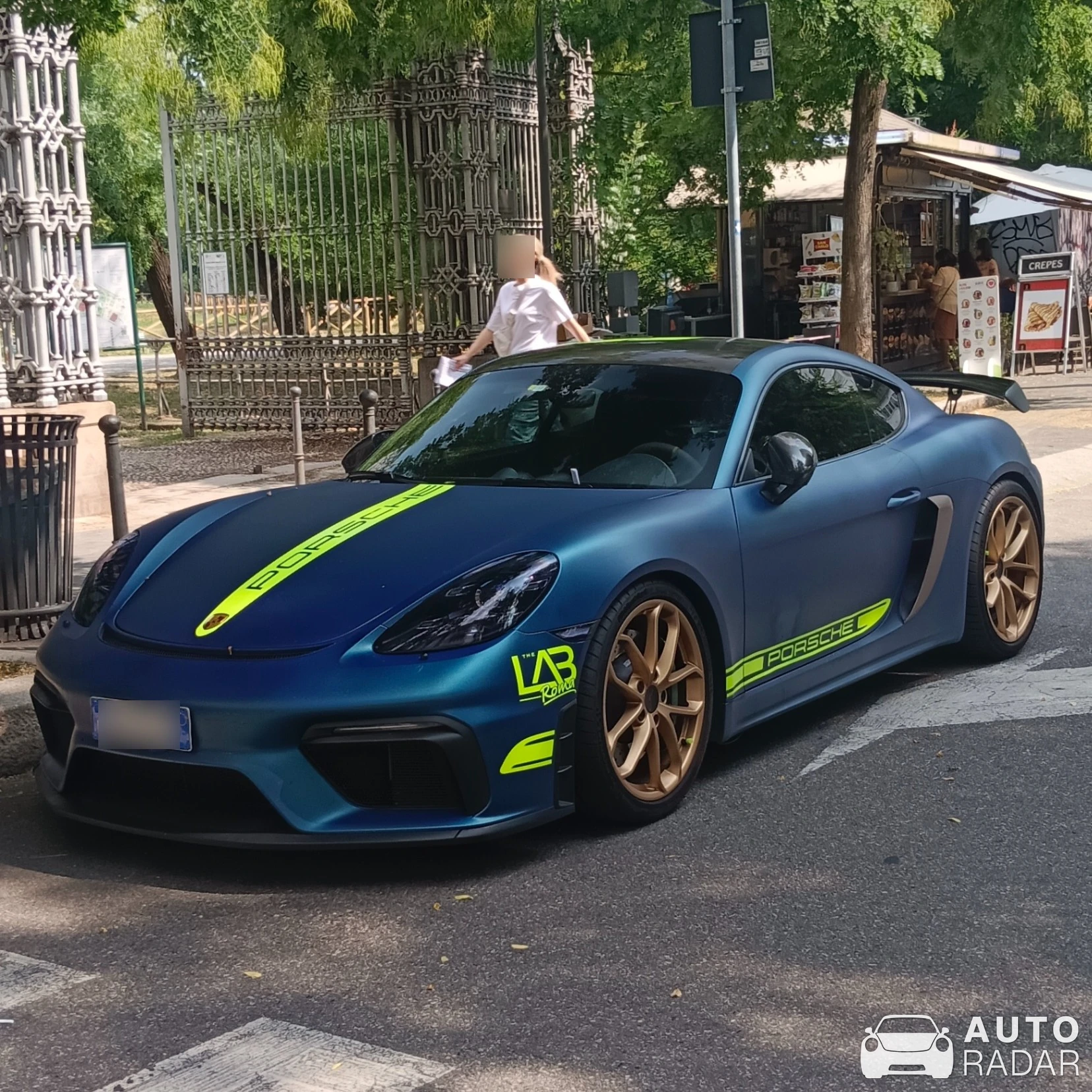 Porsche 718 Cayman GT4 spotted in Milano, Italy