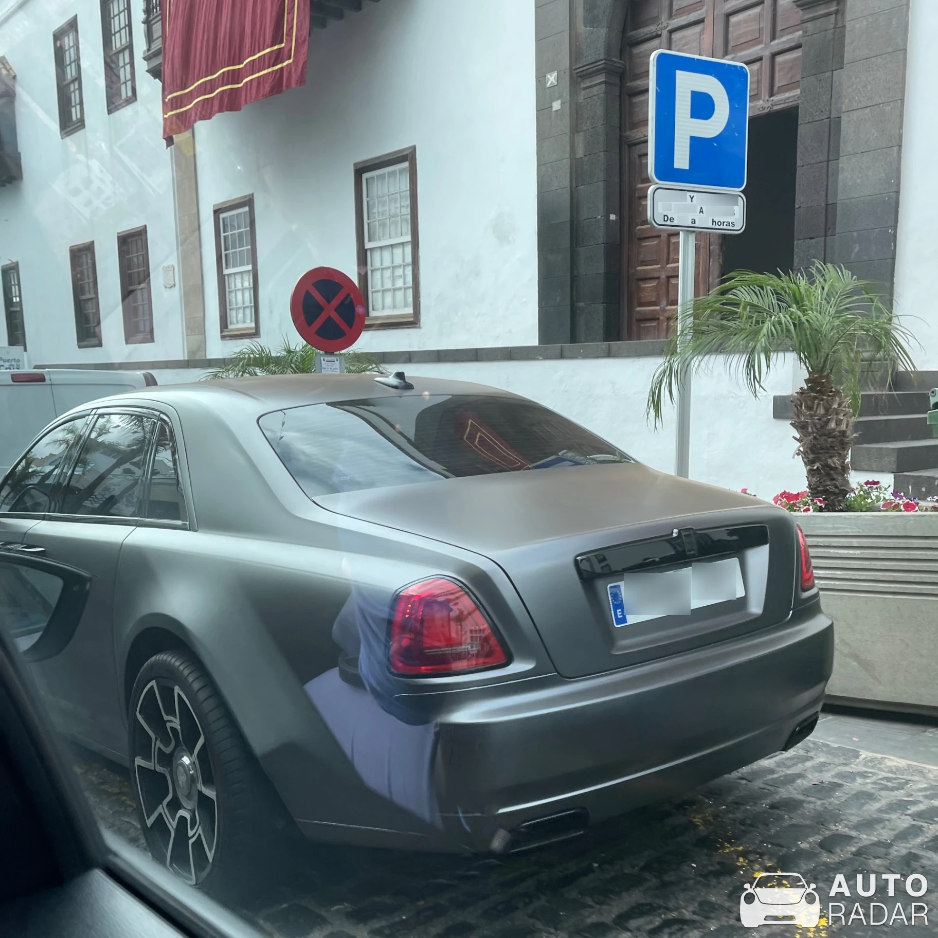 Rolls-Royce Ghost spotted in Puerto de la Cruz, Spain