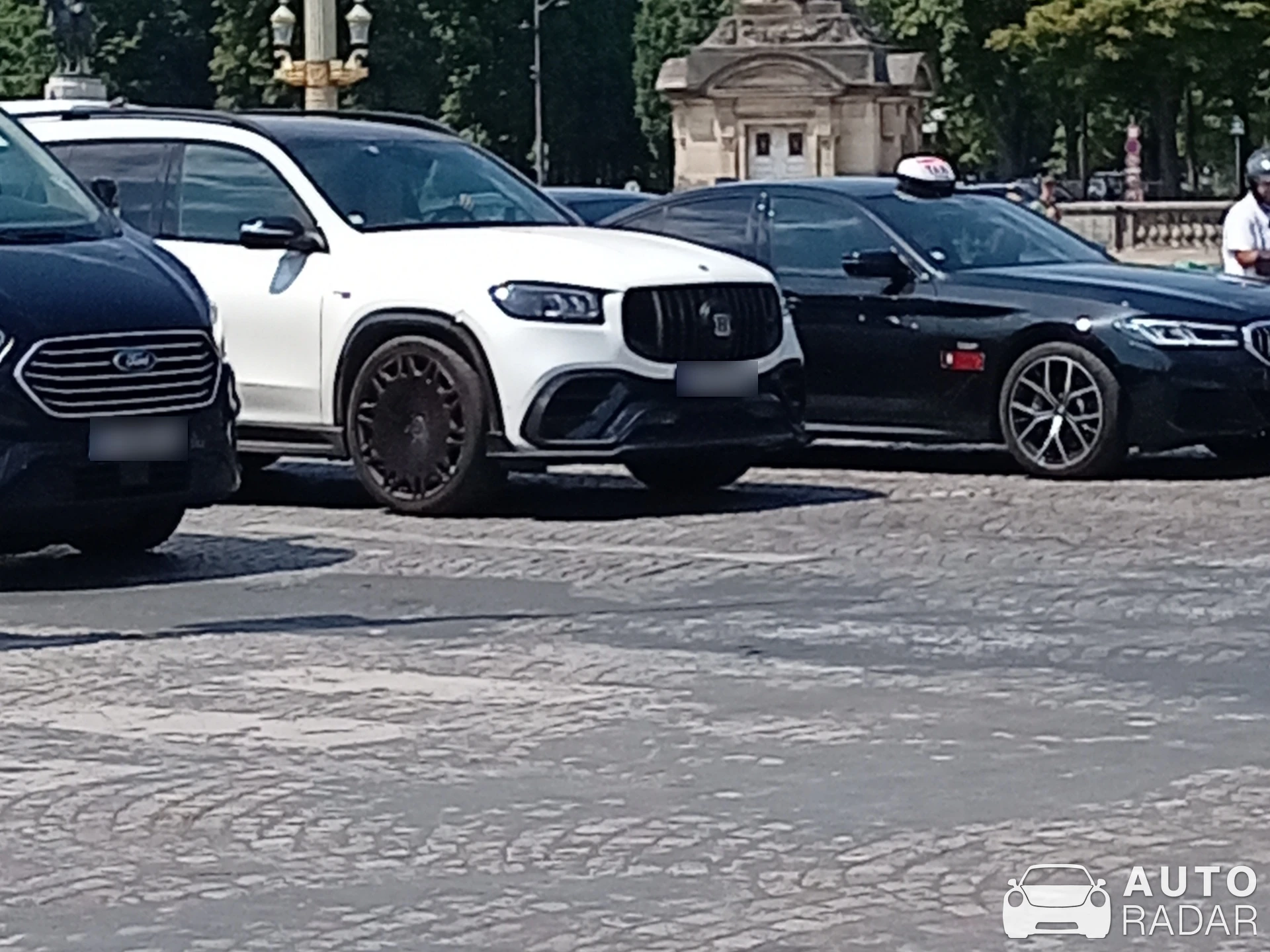 Mercedes-AMG Brabus GLS 63 X167 spotted in Paris