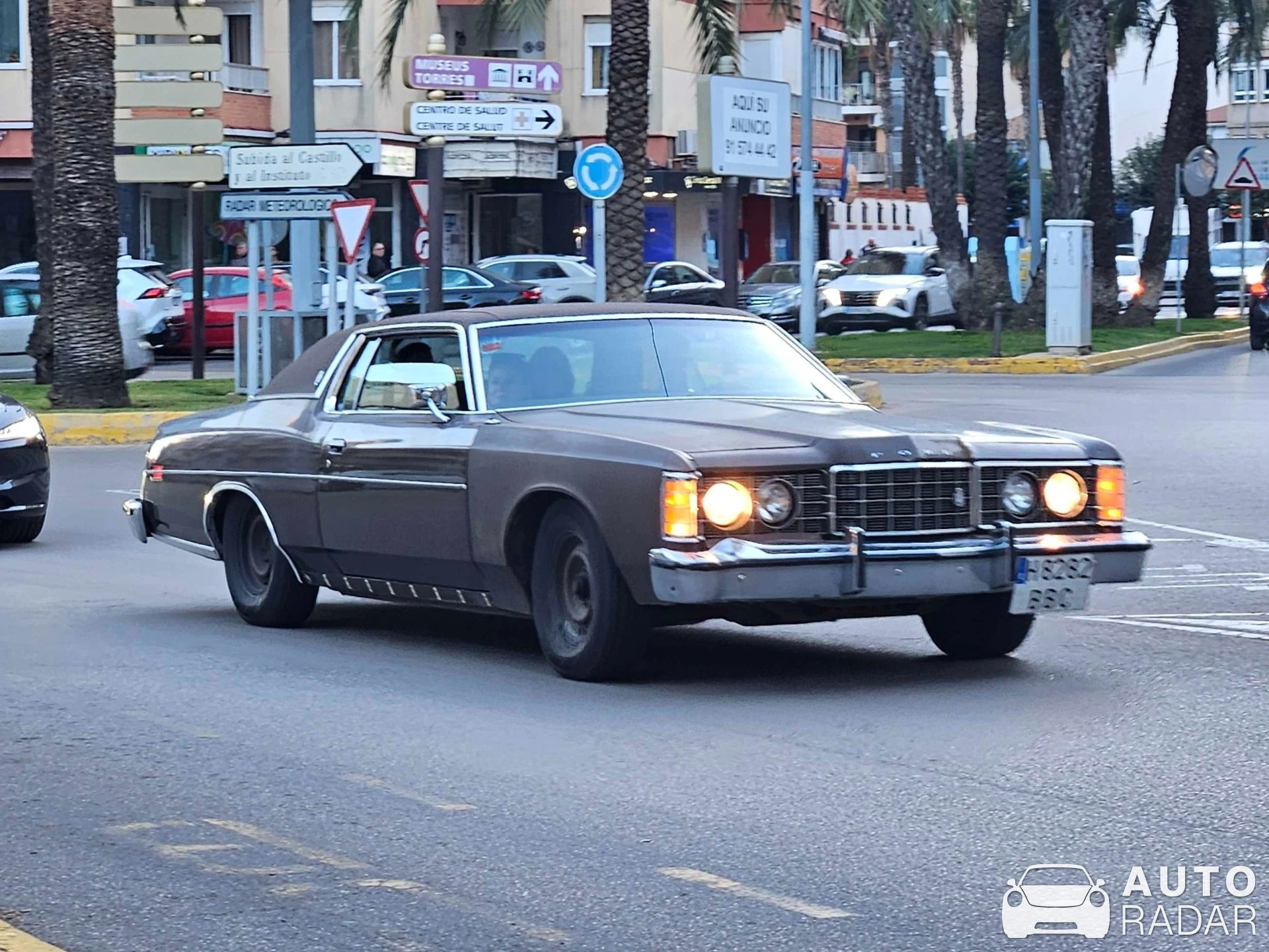 Ford LTD Landau spotted in Gandia