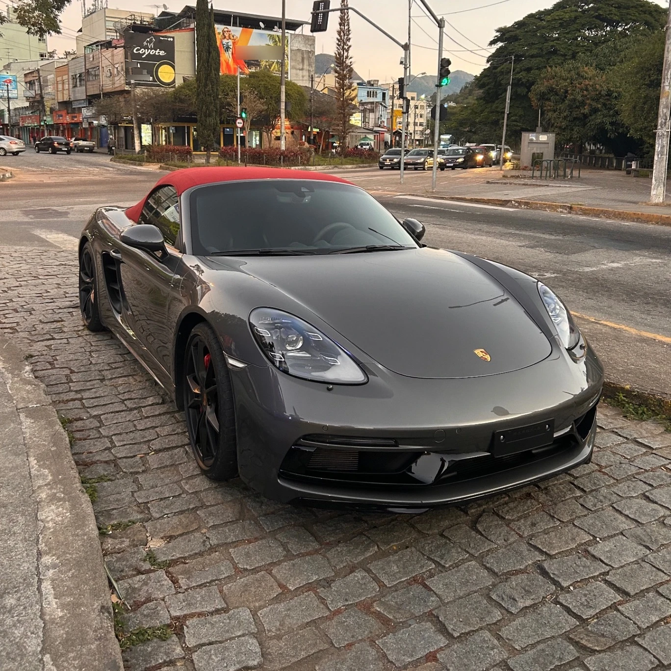 Porsche 718 Boxster spotted in Centro, Brasil
